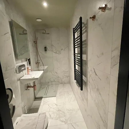 Beautique Centre Hotel