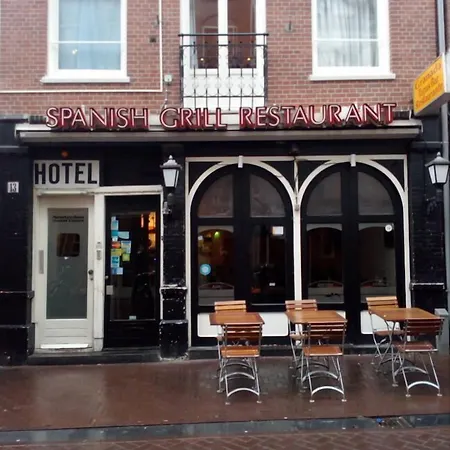 Centre Hotel 3*